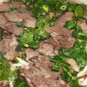 品味醇厚，视觉盛宴——探索那家牛肉汤的产品与空间美学